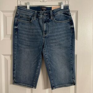 Never worn!! NYDJ Rockie denim Bermuda shorts with small side slits